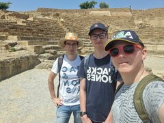 Gruppenfoto im Amphitheater